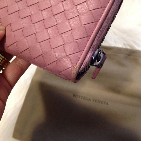 BOTTEGA VENETA ZIP-AROUND WALLET - Picture 6 of 11